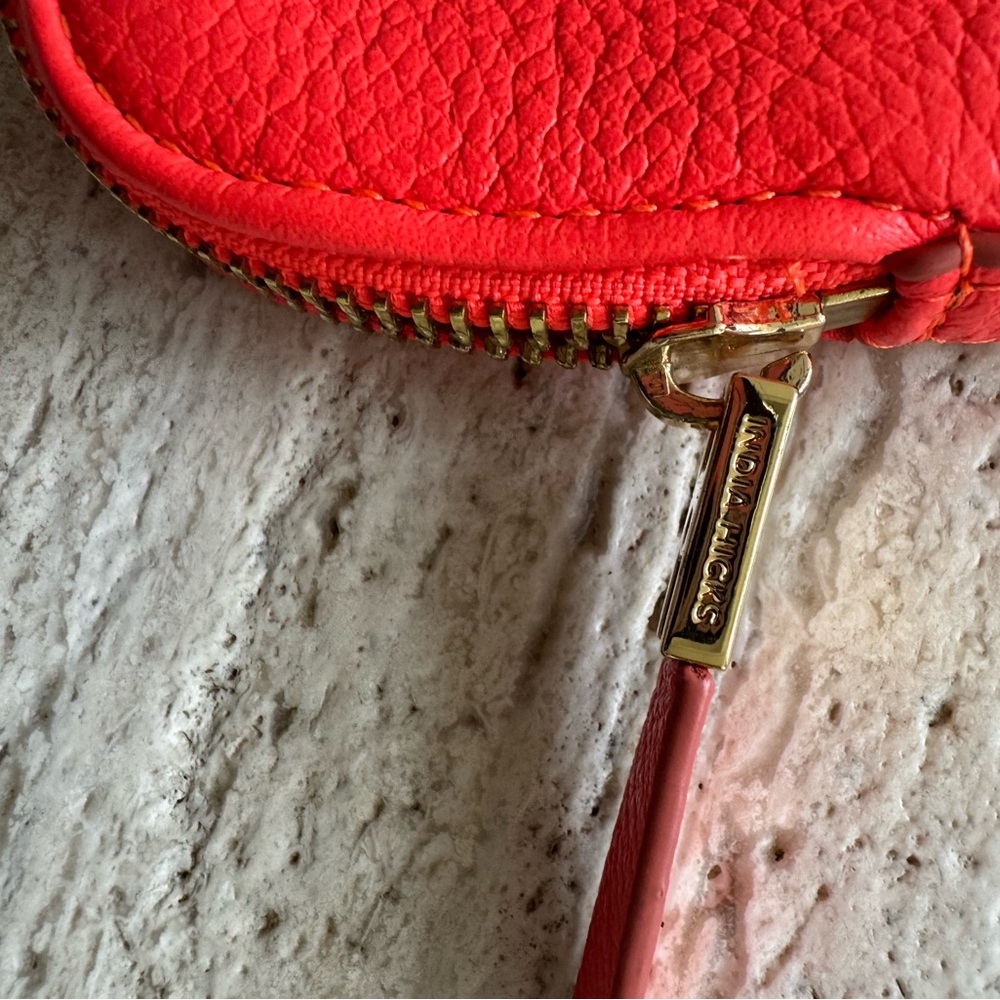 Vibrant Red Leather Pouch - Picture 4 of 4